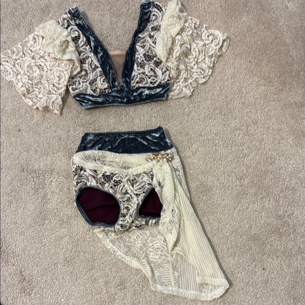 Chic Kids Lace Dance Costume in Cream and Black